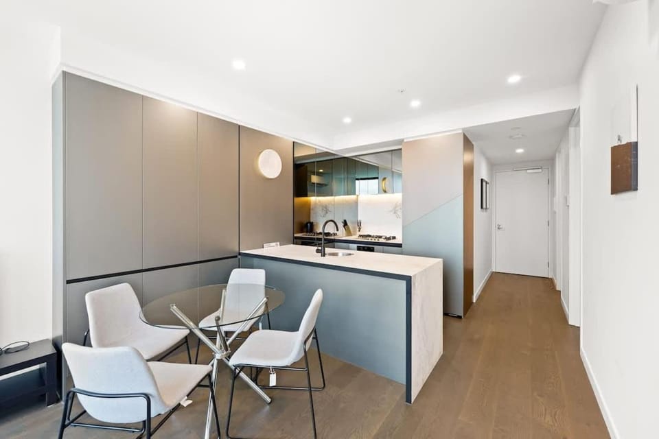 Premier Tower - Modern CBD Apt 45th Floor home Apartment in Melbourne