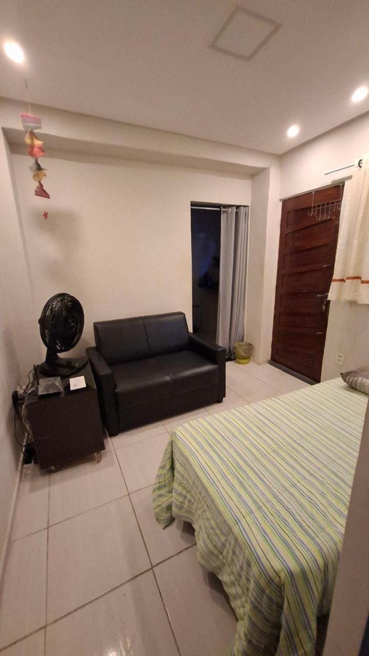 Bed, Seating area, Bedroom