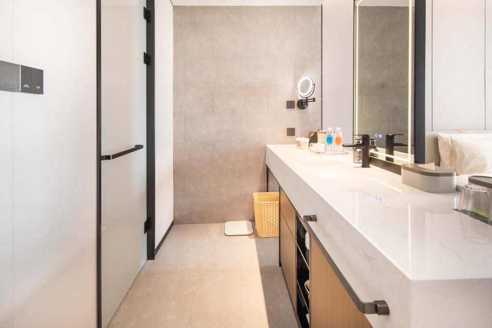 Atour Hotel Qingdao May Fourth Square, South Fuzhou Road Hotel in Qingdao