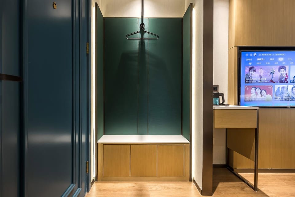 wardrobe