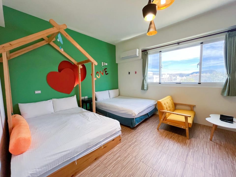 艾希兒民宿 I'm Here hostel l小家庭包棟首選l 台東包棟 l台東火車站l背包單人 Bed and Breakfast in Taiwan, Province of China