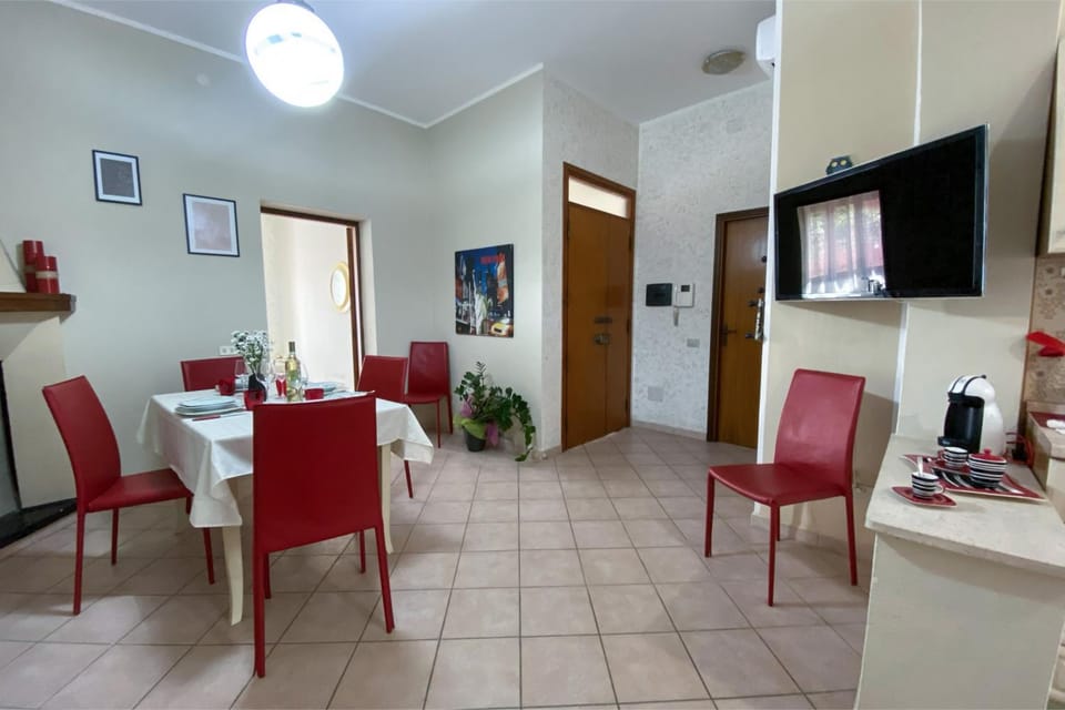 TV and multimedia, Living room, Dining area