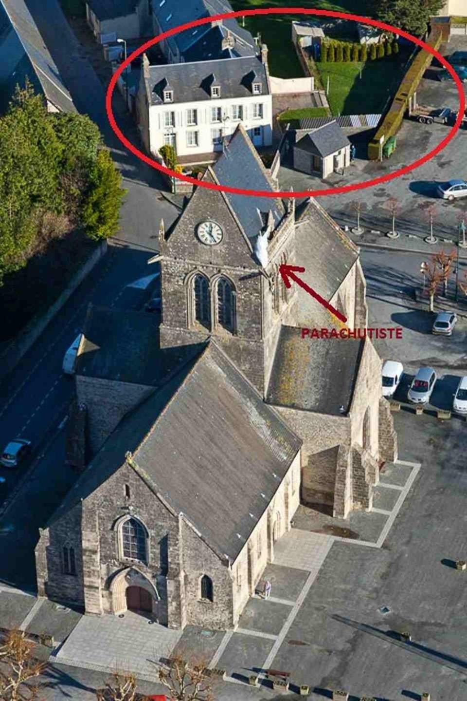 Bird's eye view, Location