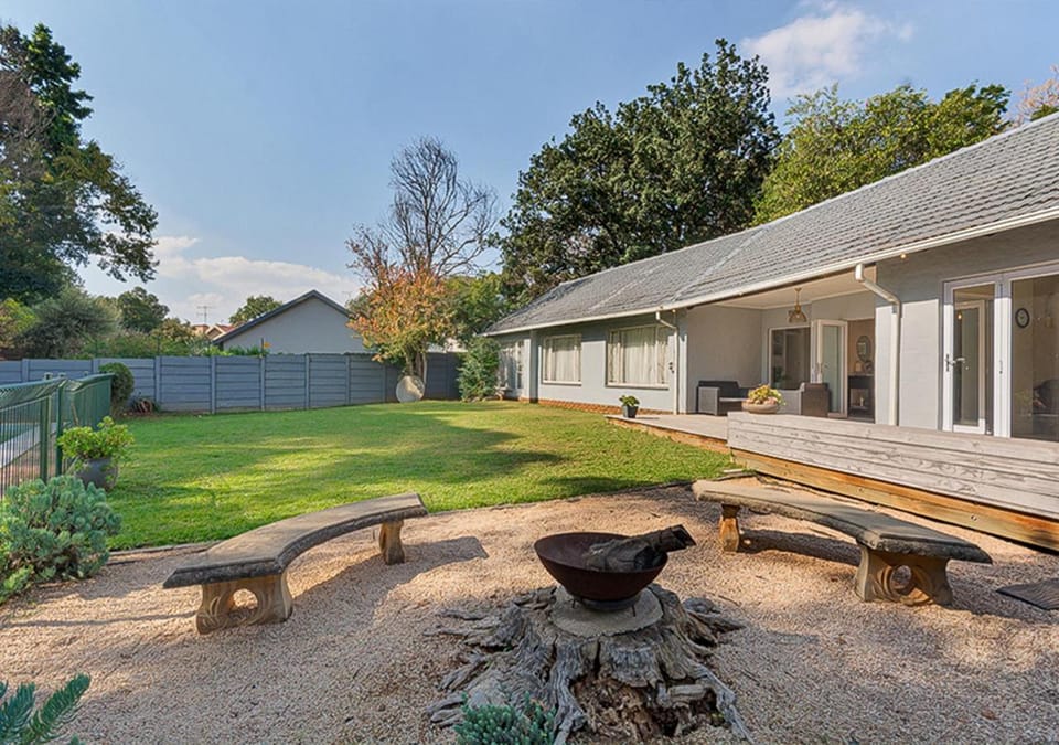 Property building, Patio, Garden, Garden view