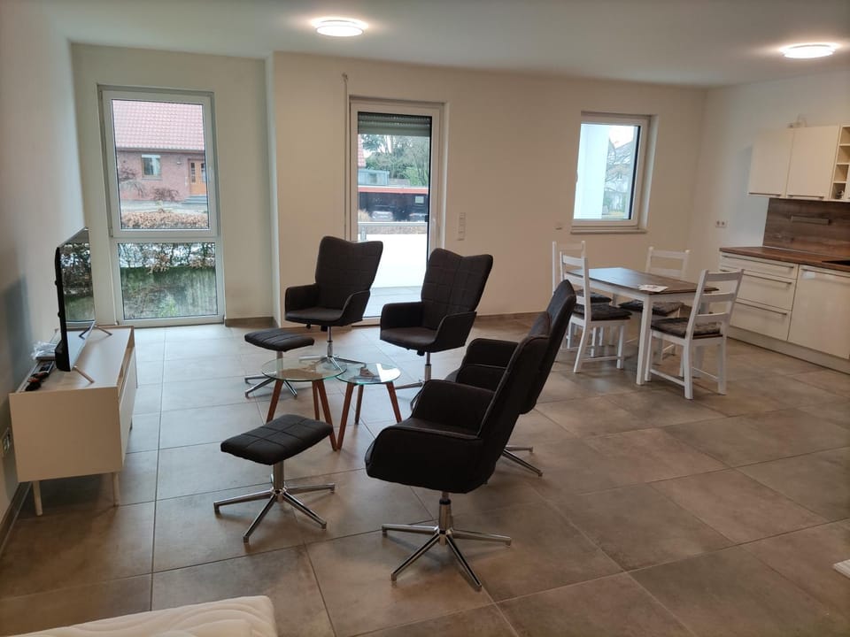 Living room, Seating area