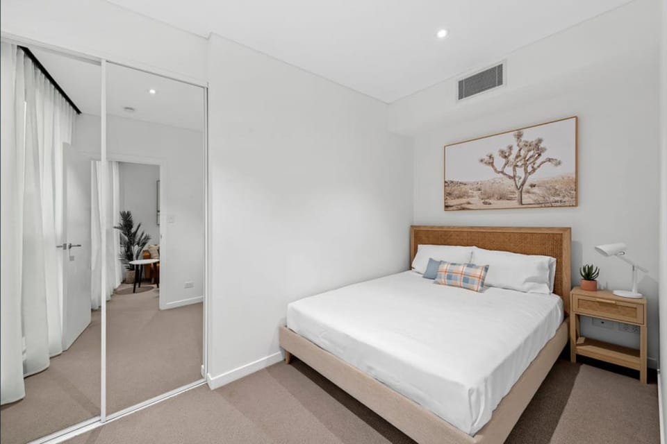 Bed, Photo of the whole room, Bedroom, wardrobe