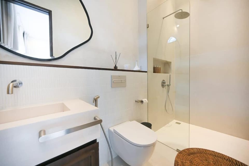 Heart of Bingin, 3BR Family Villa Kamaya House in Bali