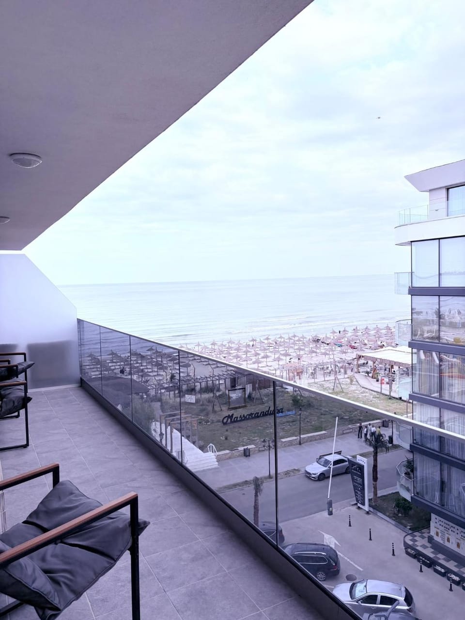Sea View Promenade Apartment in Constanța County