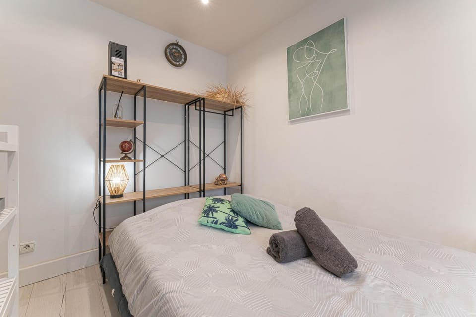 Living room, Bedroom