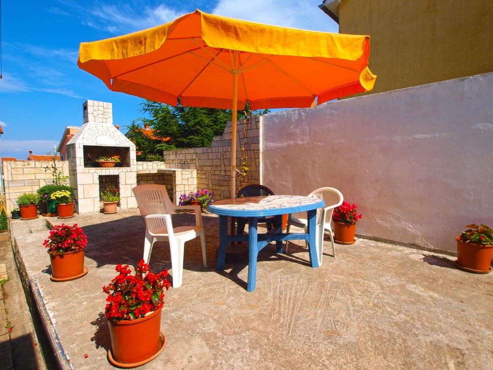 Apartments Stipe Apartment in Banjole
