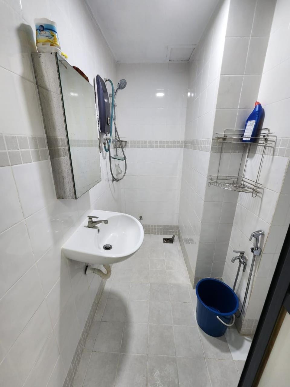 Shower, Toilet, Bathroom