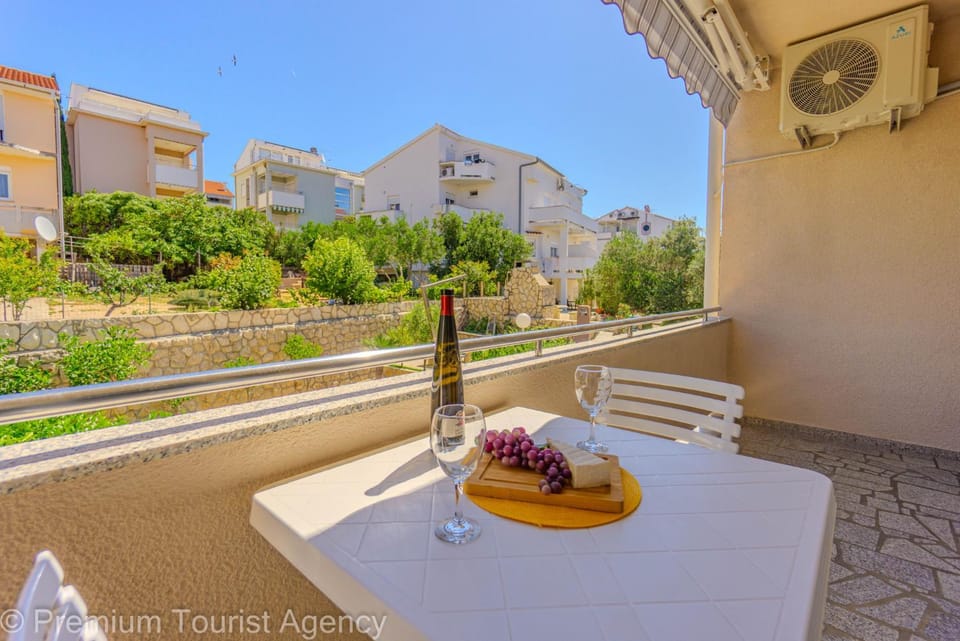 Balcony/Terrace, Dining area