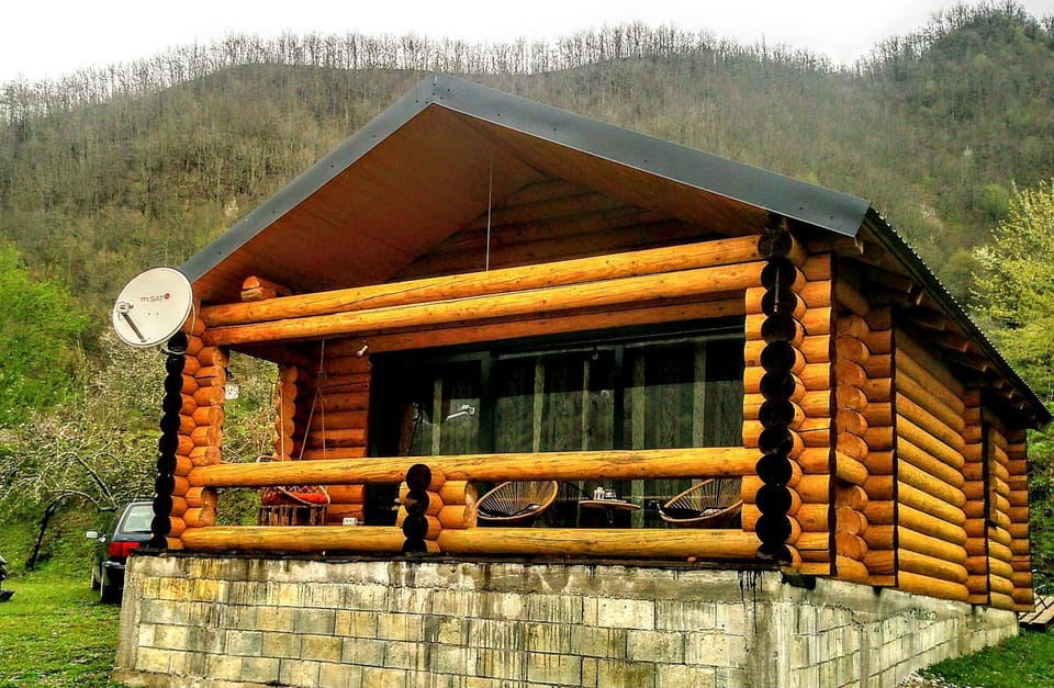 Rajsko oko House in Montenegro