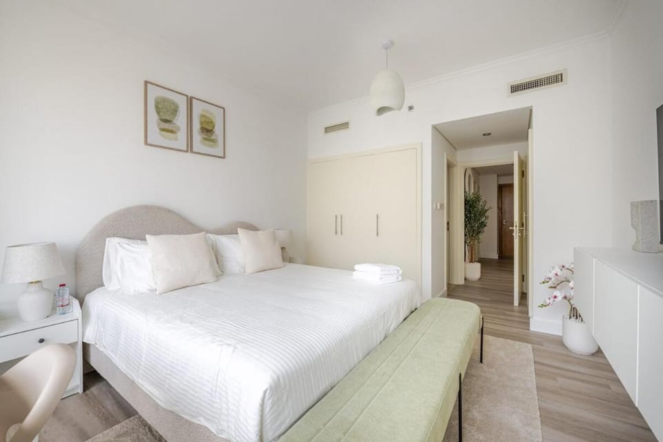 1BR Downtown Dubai-5min walk Burj Khalifa-Dubai Mall Apartment in Dubai