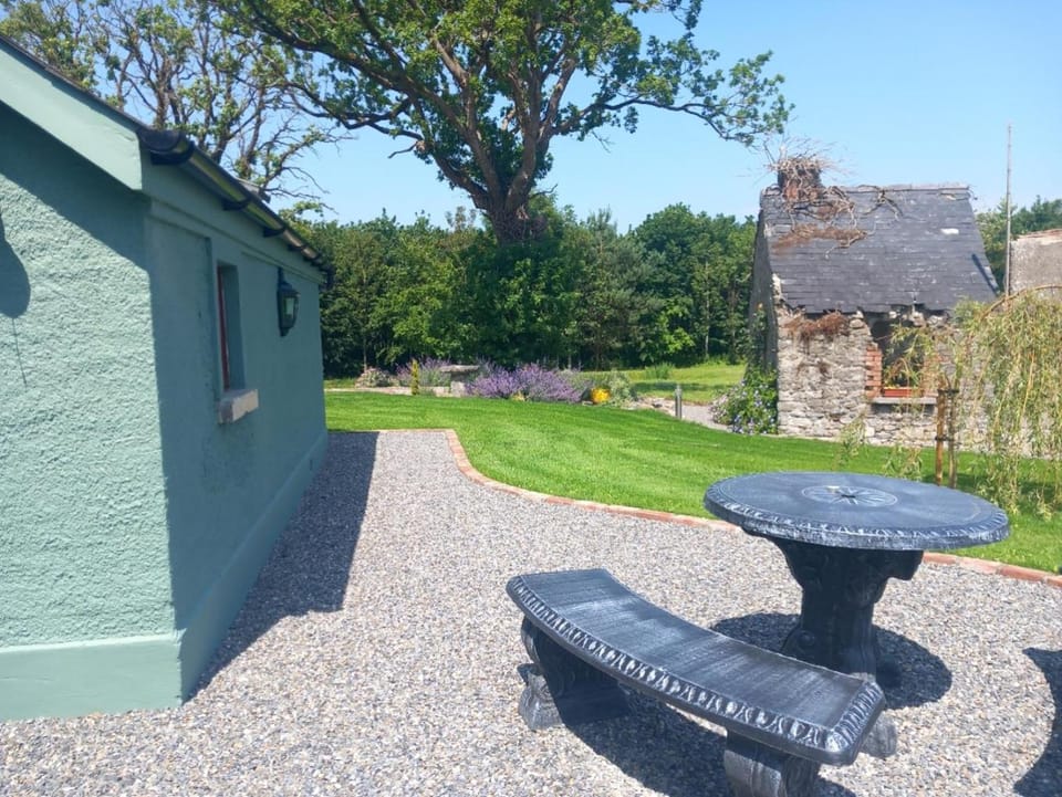 Hemma Grove - A Songbird haven House in County Kilkenny