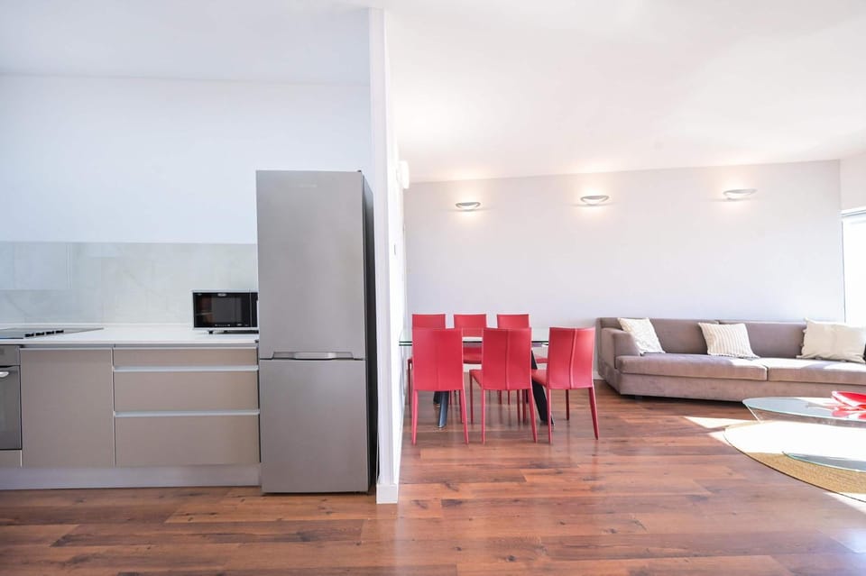 Kitchen or kitchenette, Living room