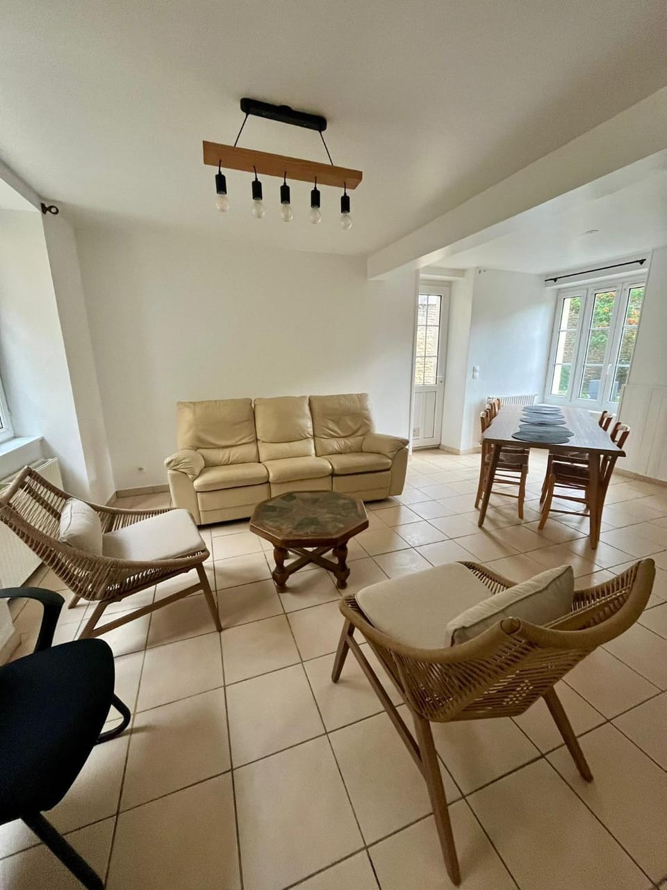 Living room, Dining area