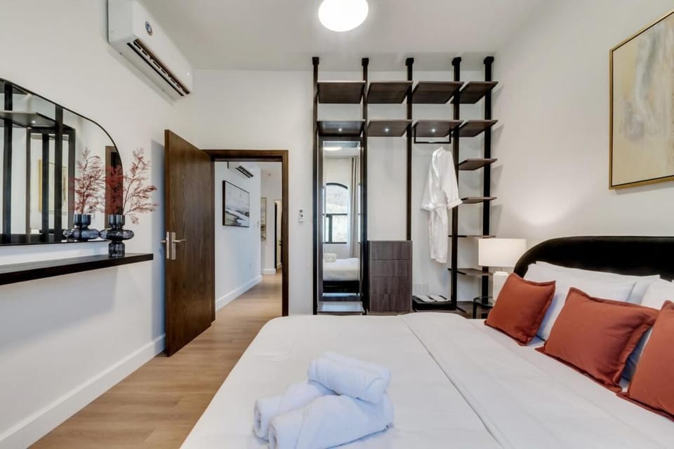 Bed, Photo of the whole room, Bedroom, towels, wardrobe, air conditioner