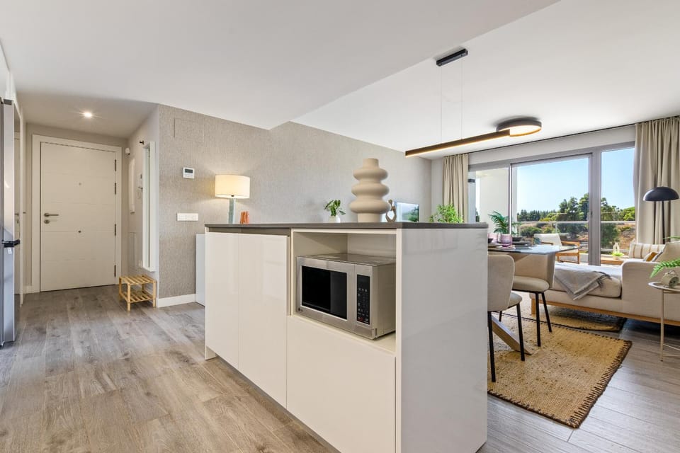 Kitchen or kitchenette, microwave, stove, kitchen