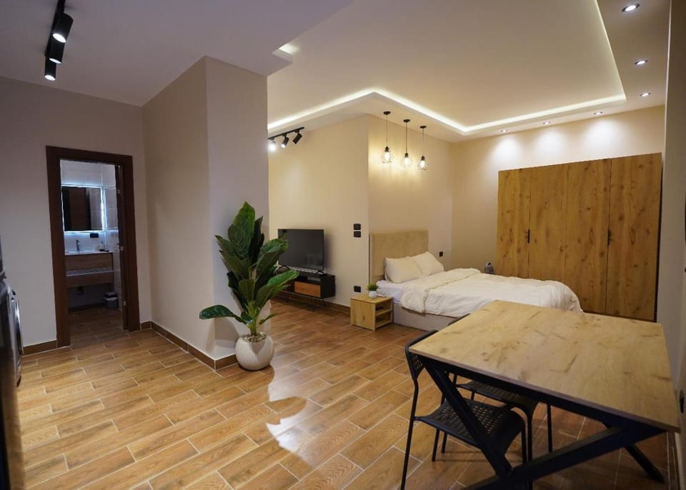 Bed, TV and multimedia, Photo of the whole room, Seating area