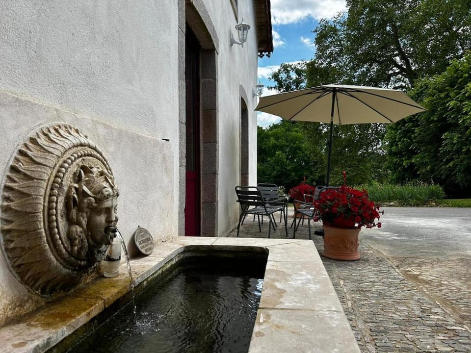 Les Ecuries, maison proche du CHU avec parking House in Limoges