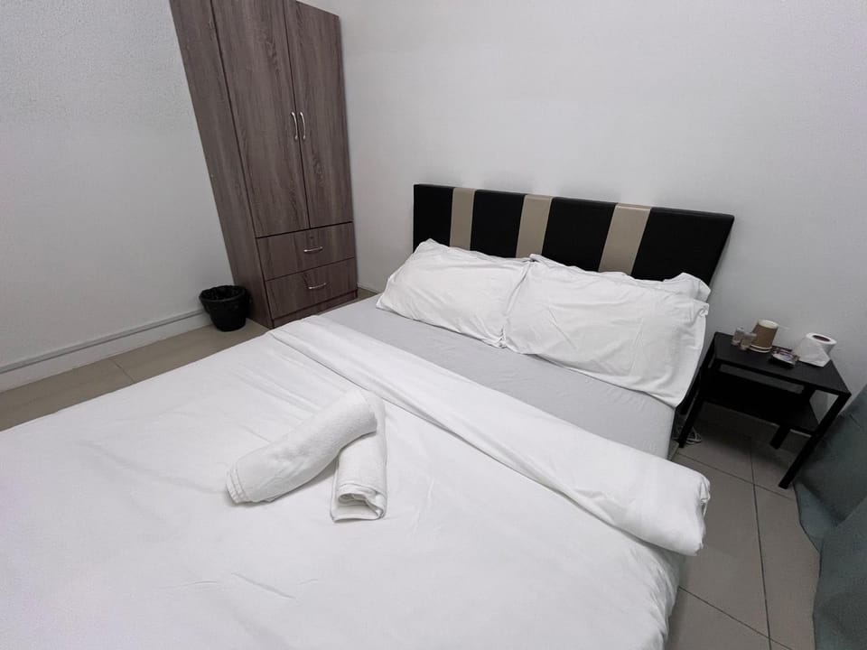 Pacific Place Ara Damansara By JRC Ideal Hostel in Petaling Jaya