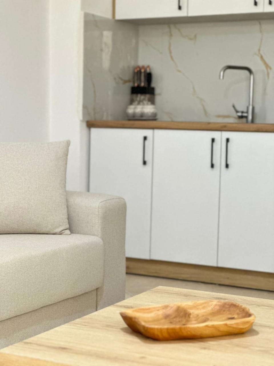 Kitchen or kitchenette, Living room, Seating area