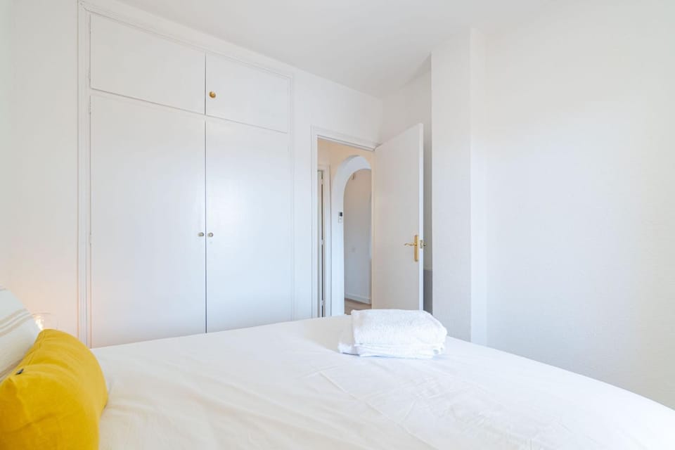 Bedroom, wardrobe