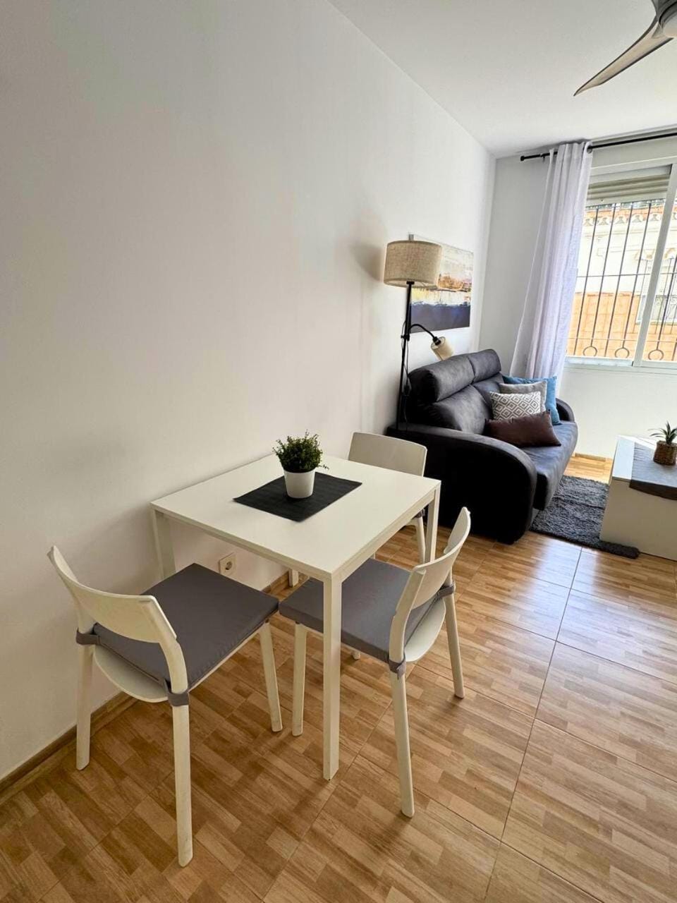 TV and multimedia, Living room, Dining area