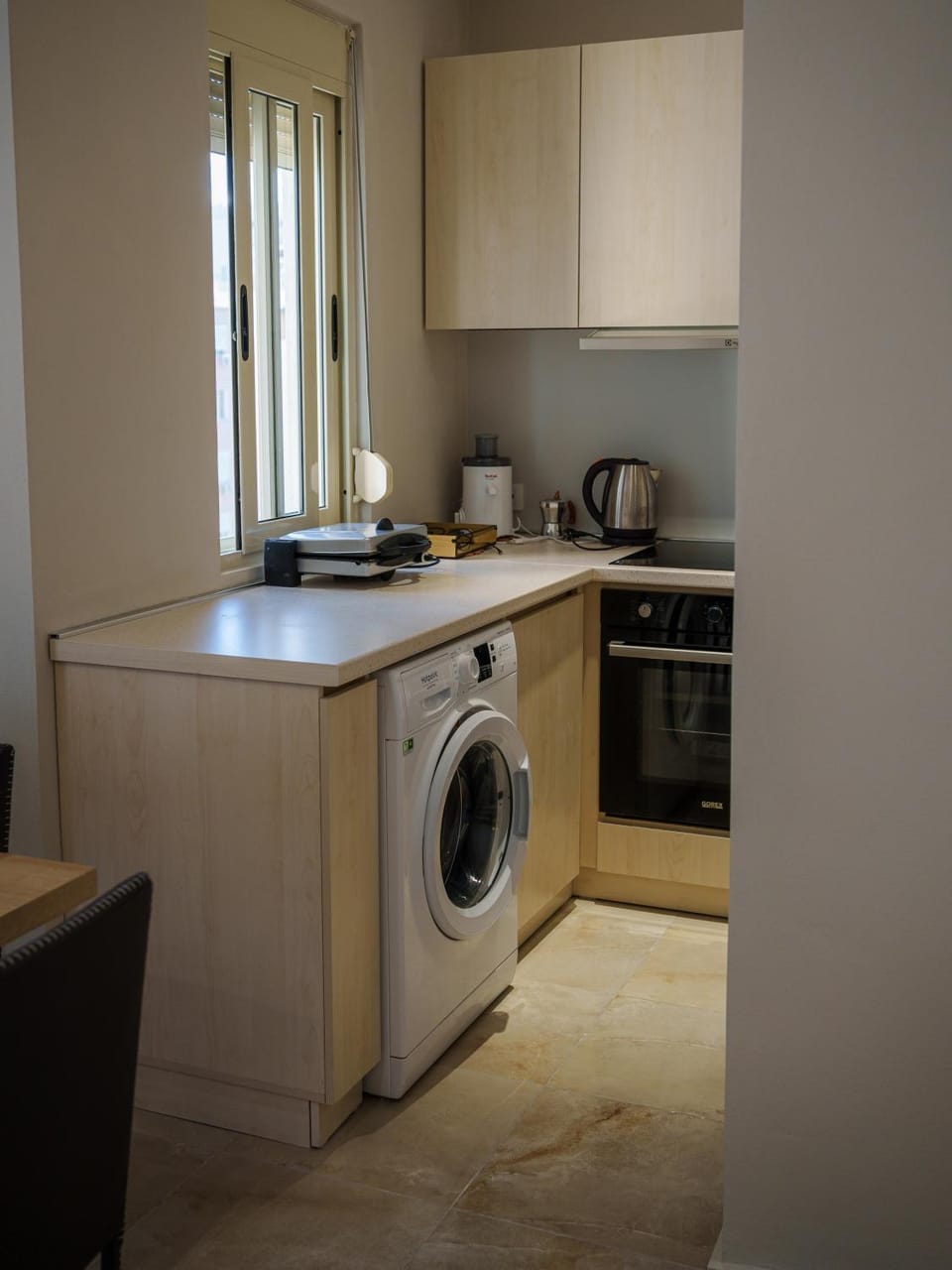 Art vacation apartment for 7 guests in Durrës city center Apartment in Tirana County, Albania