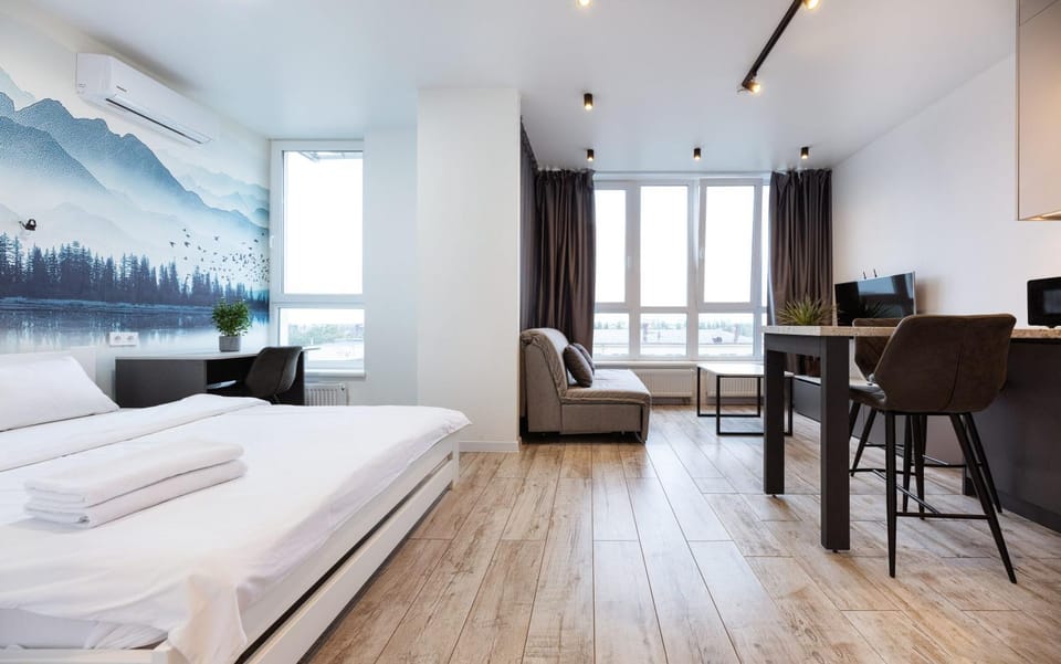 Bed, TV and multimedia, Living room, Photo of the whole room, Dining area, Bedroom