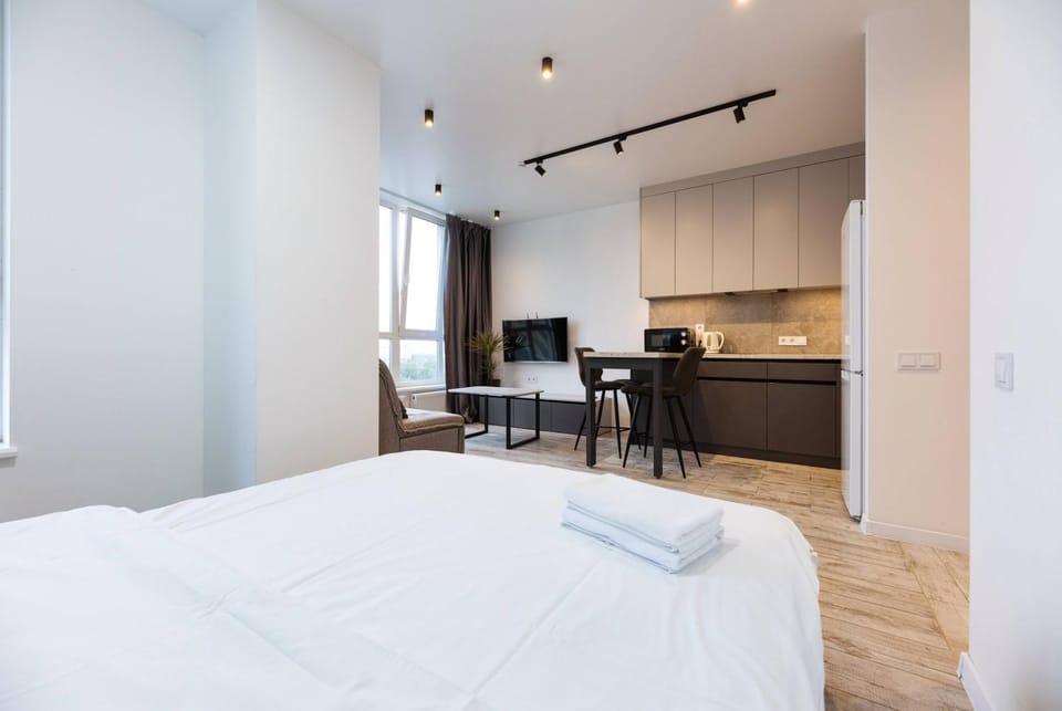 Bed, TV and multimedia, Photo of the whole room, Dining area