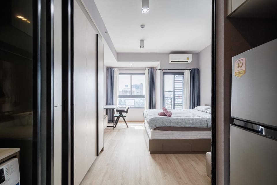 无边泳池 JODD 夜市对面 mrt rame 9 月租优惠 Apartment in Bangkok