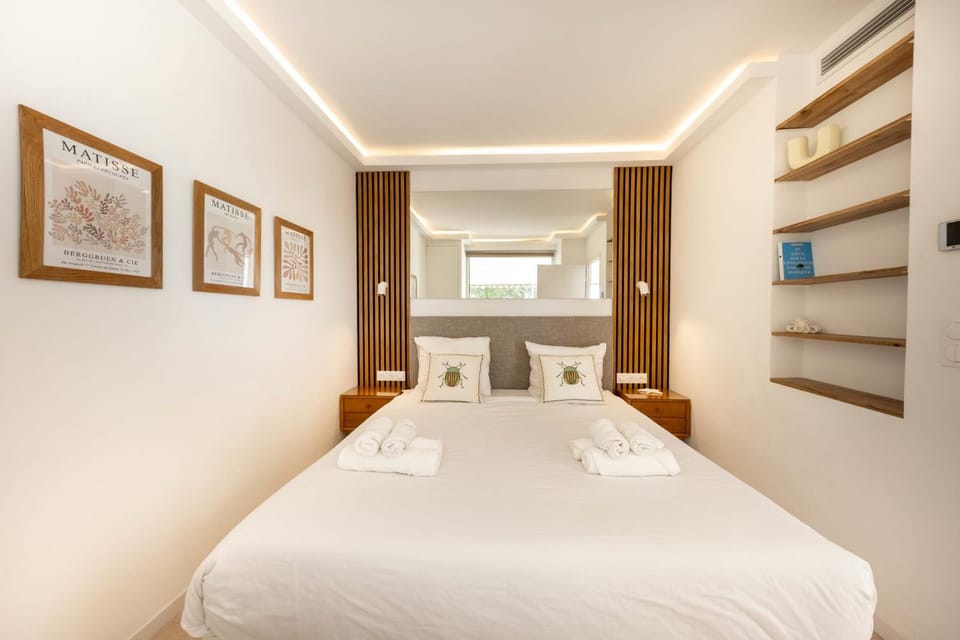 06DB Magnificent flat with incredible view Mont Boron Apartment in Nice