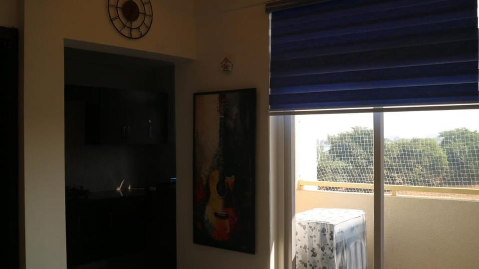 Your's 2nd Home Apartment in Agra