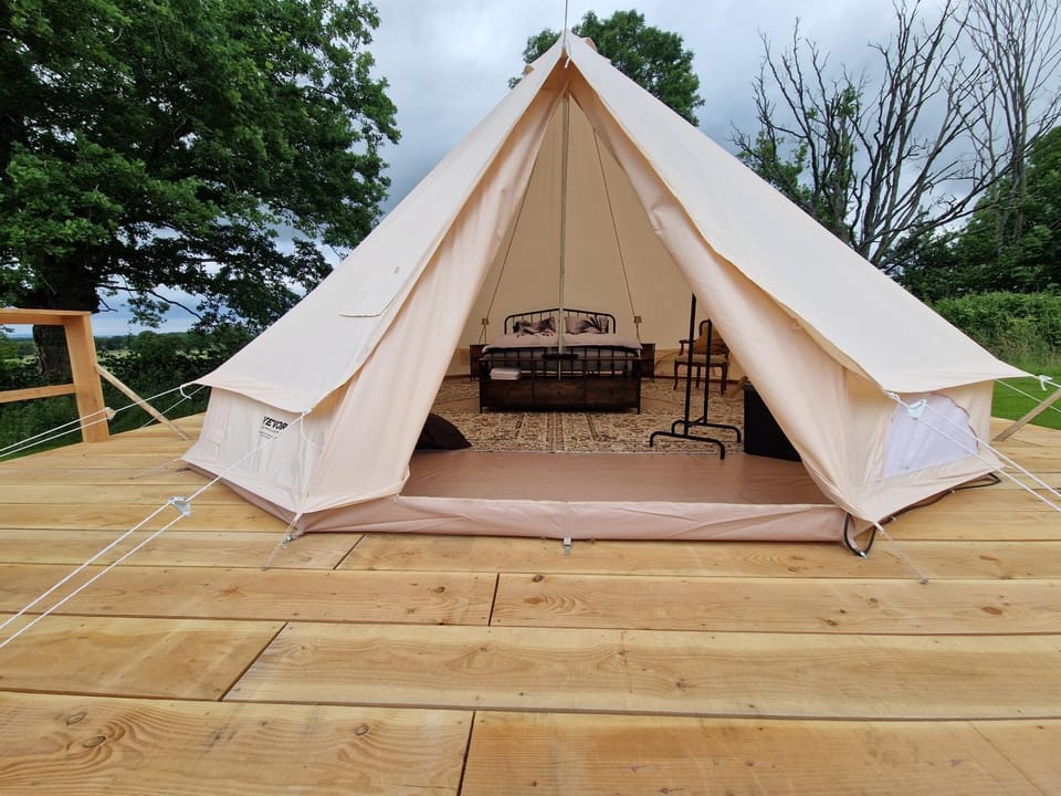 Luxe Tent La Maison Des Trois Grands Luxury tent in Nouvelle-Aquitaine