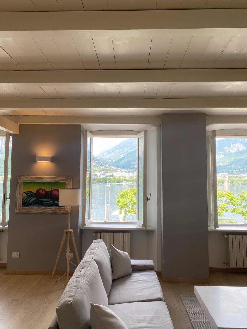 Overlooking The Lake Como Apartments Apartment in Province of Lecco