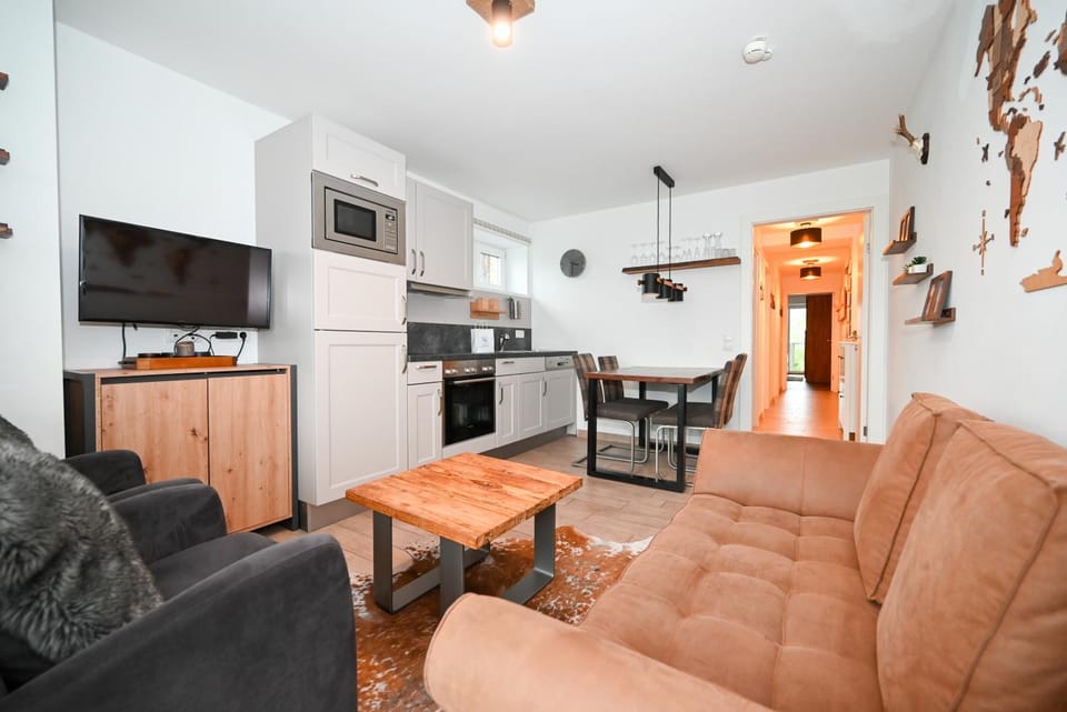 Kitchen or kitchenette, Living room