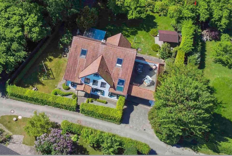 Ferienwohnung - Rügenbrise mit Seeblick mit 3 Bädern, Steg und Paddelboot - alle inklusive Apartment in Mecklenburg-Vorpommern, Germany