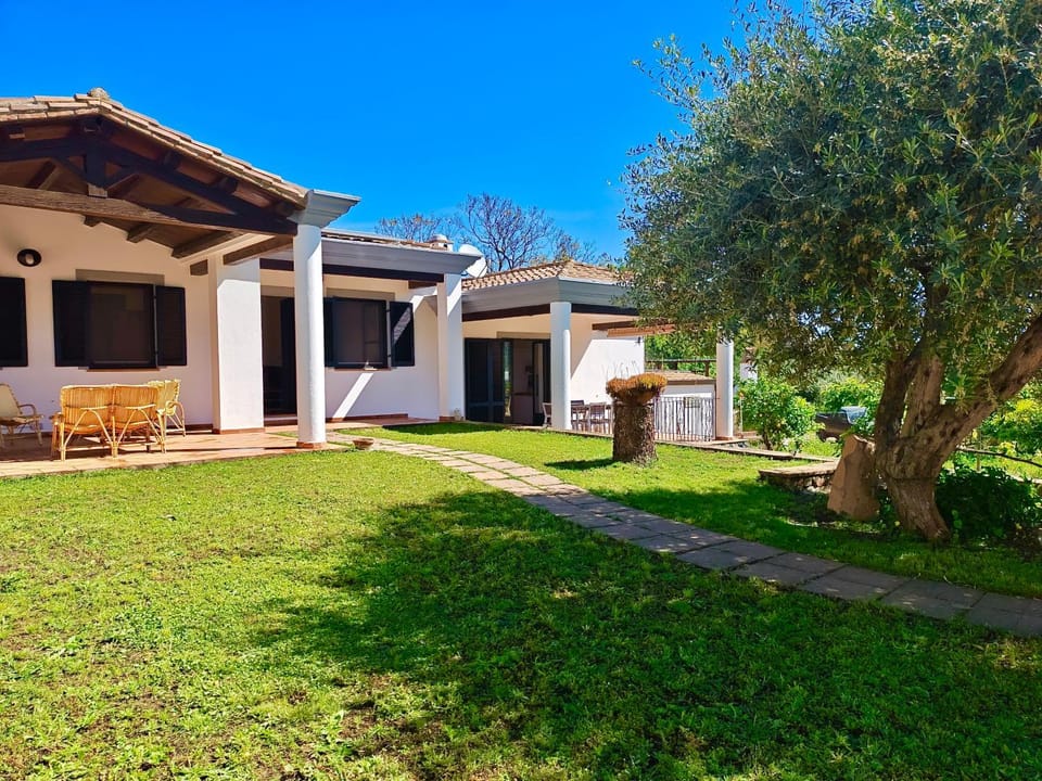 Property building, Garden