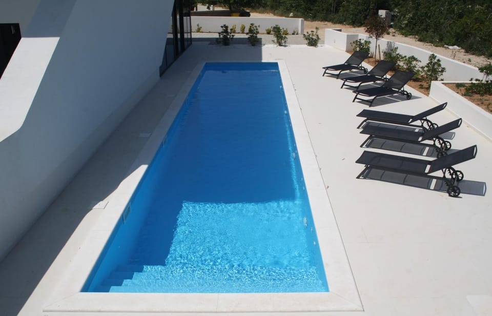 Property building, Swimming pool