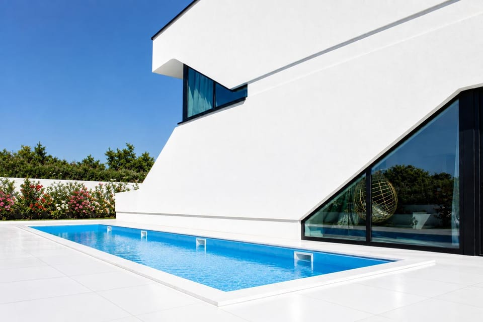 Property building, Swimming pool