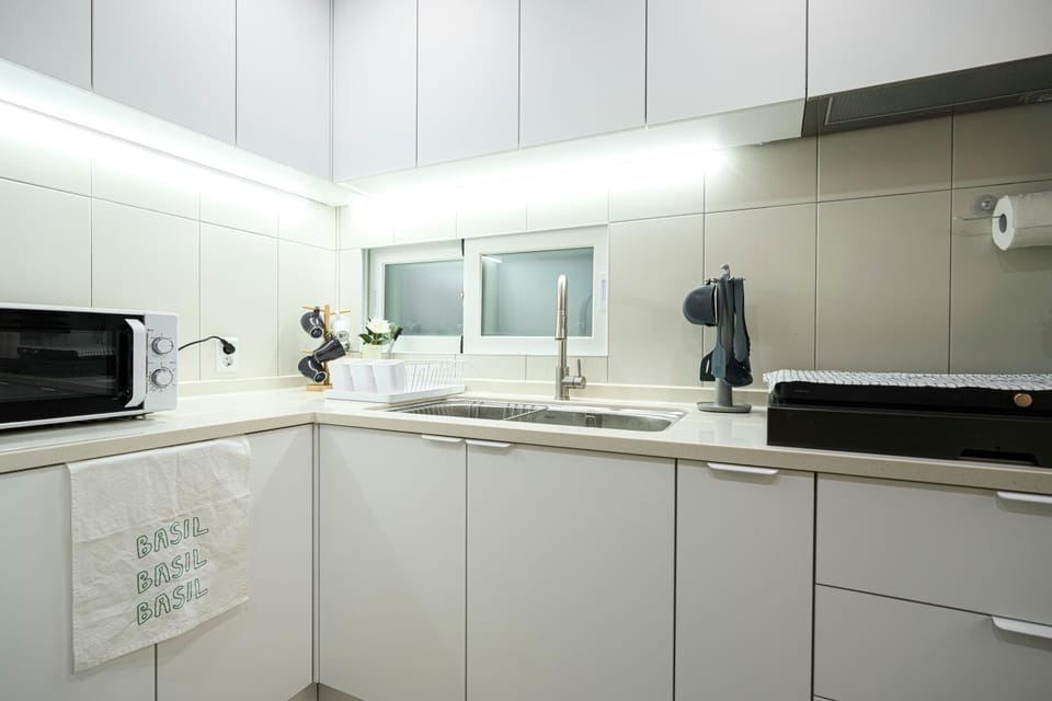 종로 동대문 3룸 아파트 Bed and Breakfast in Seoul