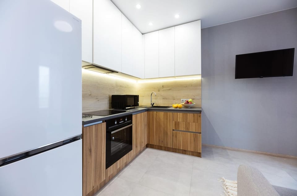 TV and multimedia, Kitchen or kitchenette, oven, stove