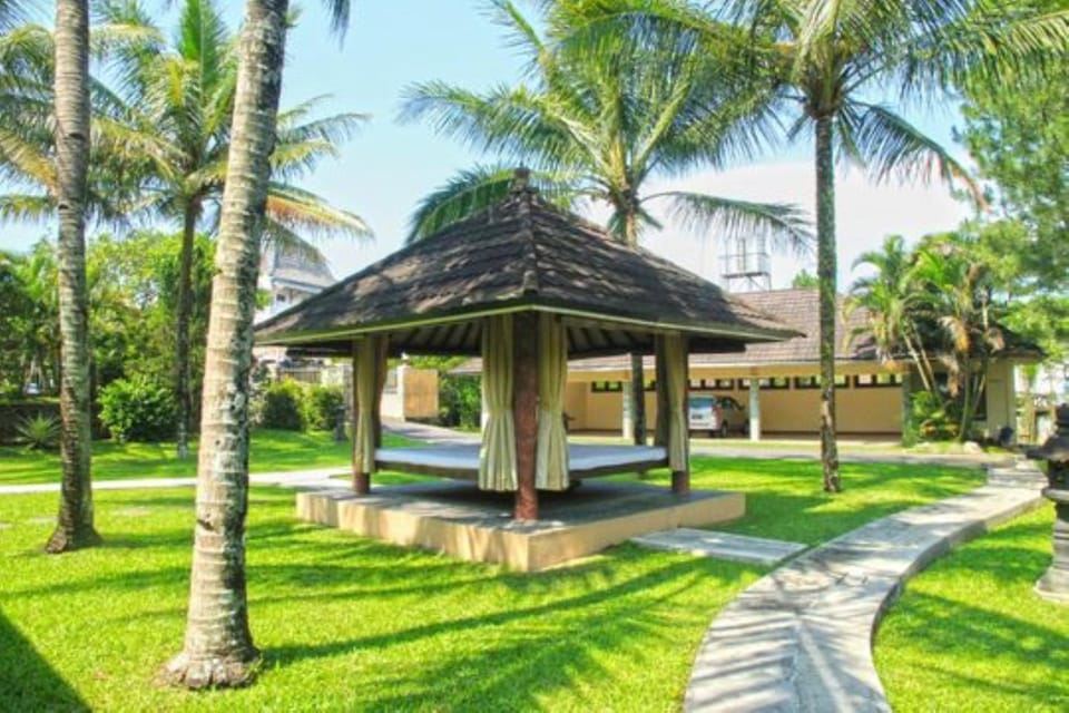 Villa Grand Artos Hotel in Indonesia