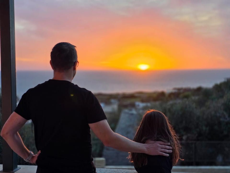 Day, People, Natural landscape, Guests, Sea view, Sunset, children, group of guests