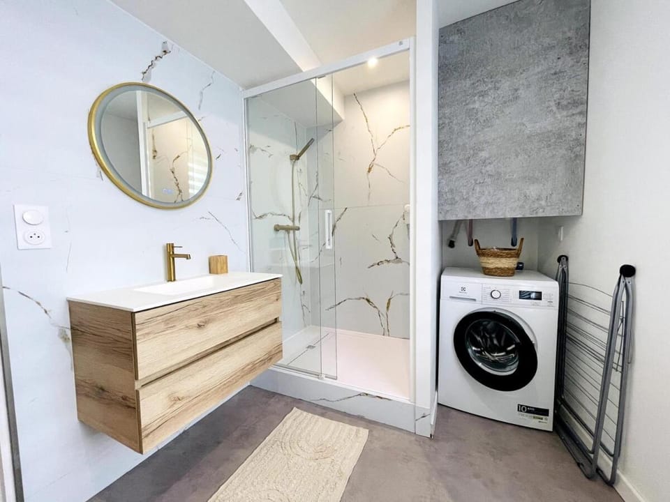 Studio Signature Bourg d'Olivet Apartment in Orléans