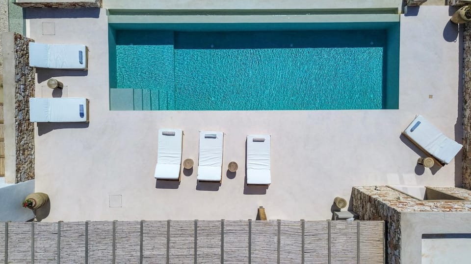 Villa Lazuli - Golden Beach Villa in Paros, Greece