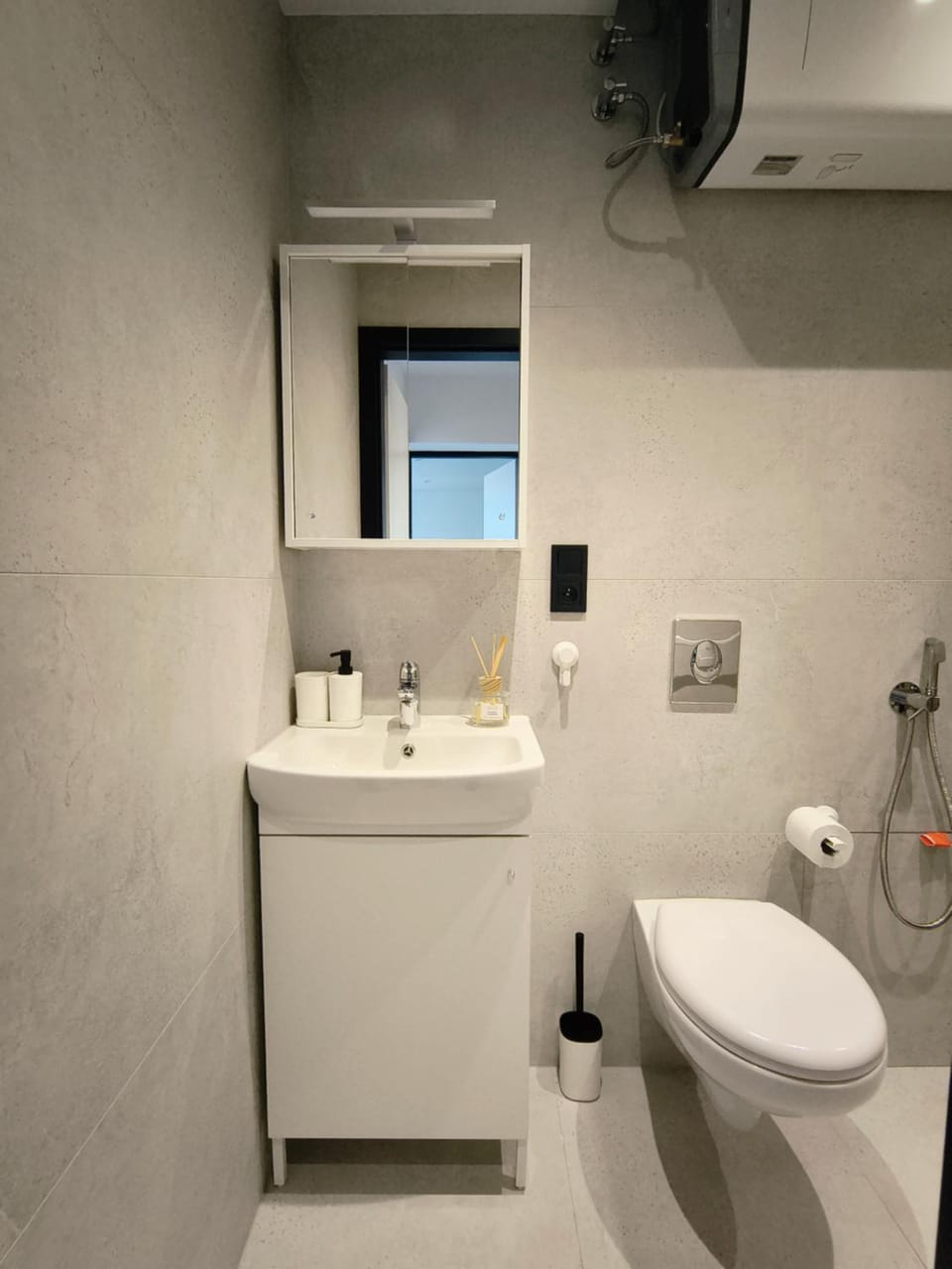 Shower, Toilet, Bathroom
