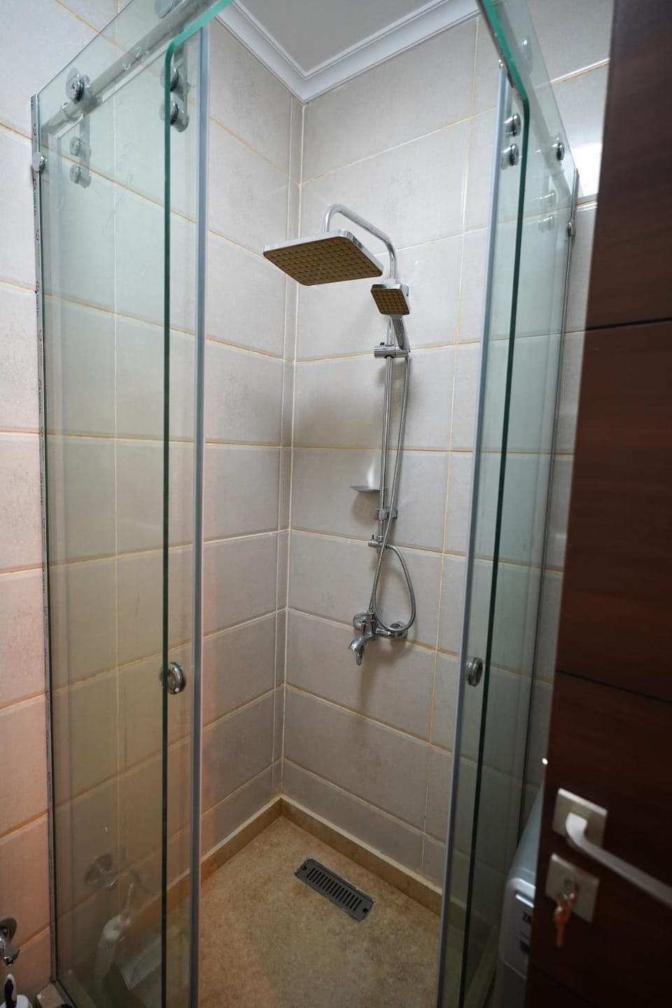 Modern Studio No 3 By Diafa Apartment in New Cairo City